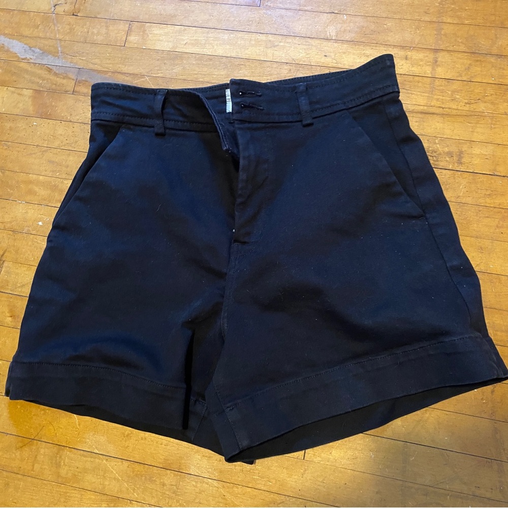 Everlane Way High Canvas Short